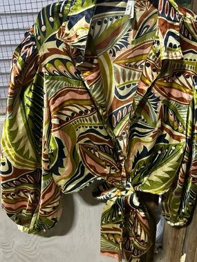 Truth Multicolor Abstract Print Crop Top - Green, Pink, Navy, Brown